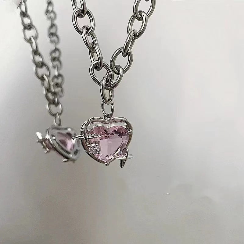 Love heart openwork pink diamond sweet cool collarbone necklace
