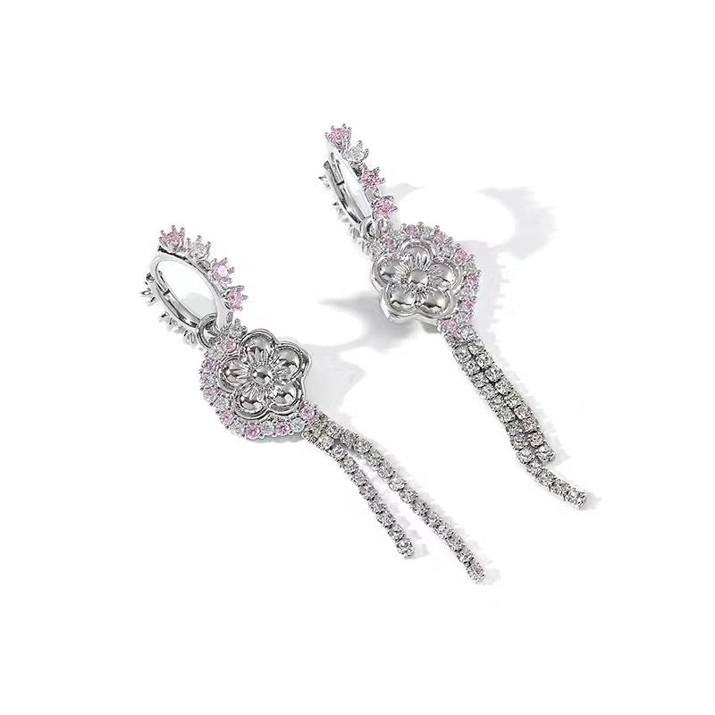 Zirconia earrings female senior sense ins cold wind fashion personality silver earrings popular hundred with sweet cool earrings tide