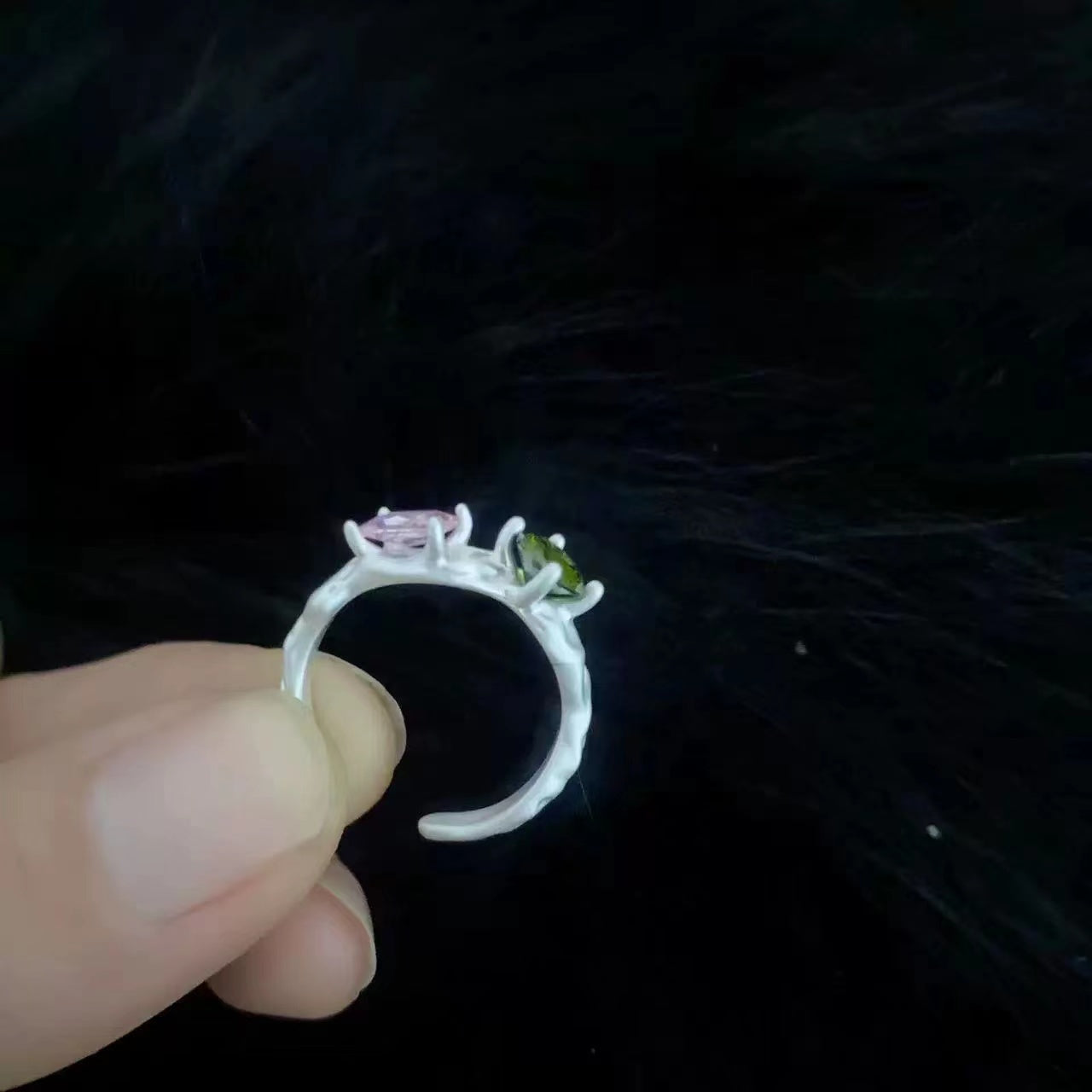 Colored zirconium ring niche design cold wind temperament simple sweet cool index finger open ring