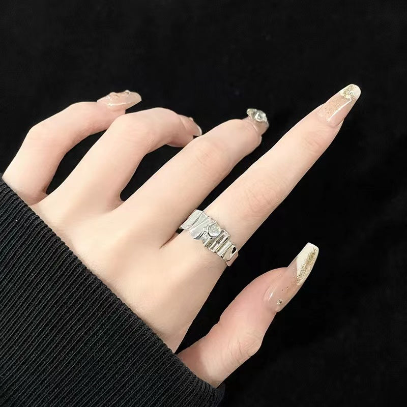 Niche design sense ins dark style gemstone personality hip cool ring