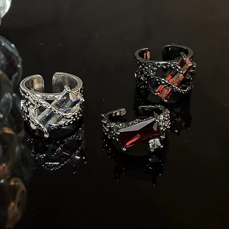 Thorn opening ring female dark zirconia ring