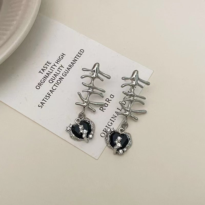 Design sense niche cold wind black with diamonds love tassel earrings sweet cool wind personality unique shape earrings female