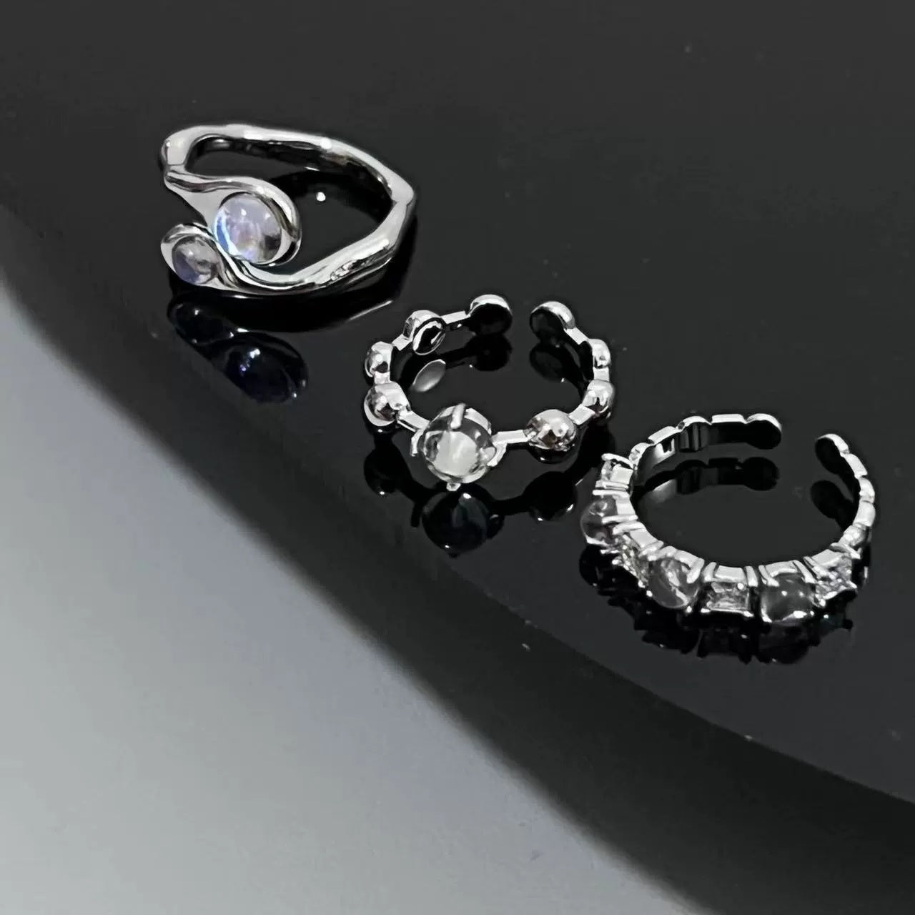 Lava texture cold style high class ring