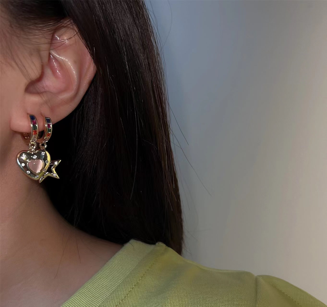 Vintage asymmetric earrings, heart-shaped earrings, gold earrings