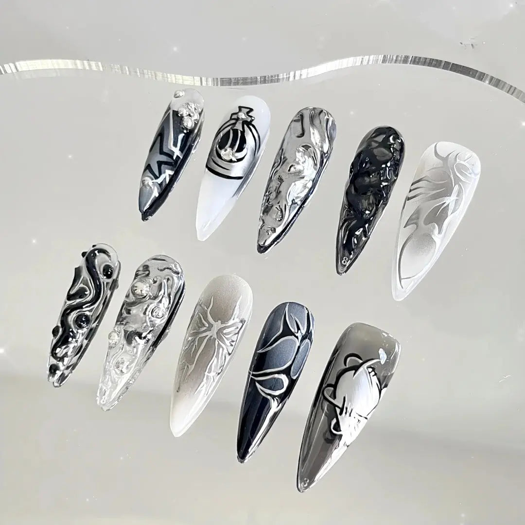 Snakes Spicy Girl ins The same style of autumn and winter dark punk European and American wear armor Finished nail piece wear armor