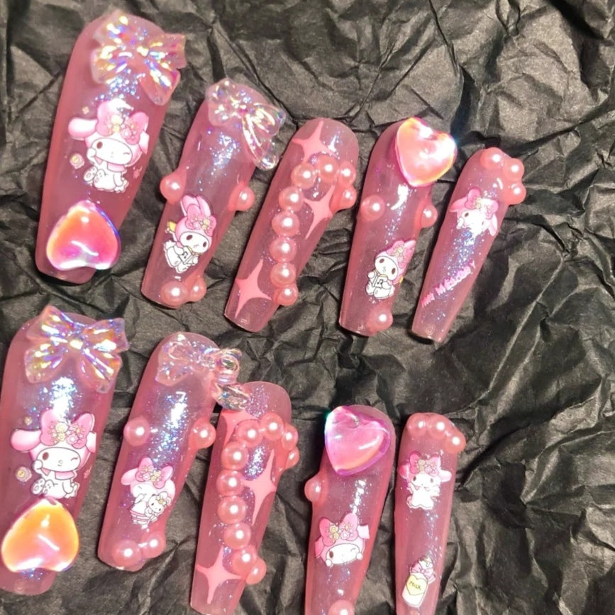 Pink cute Y2K Millennium Spicy Girls love to wear nail enhancements