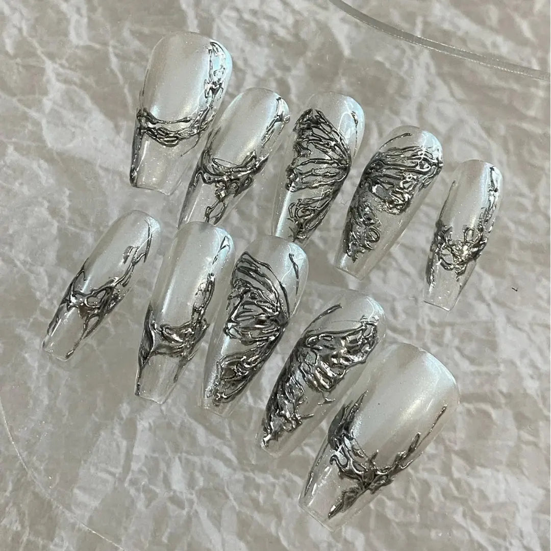 Silver mechanical metal technology, handmade nail enhancement, love diamond butterfly, high-end temperament, wearing armor