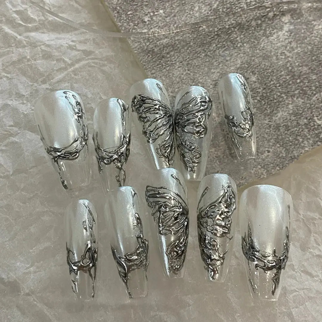 Silver mechanical metal technology, handmade nail enhancement, love diamond butterfly, high-end temperament, wearing armor