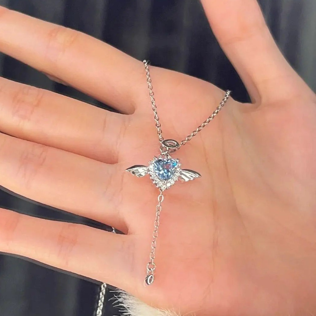 Heart of the Ice Sea Angel Necklace Wings Will Move; Few Set Up Hearts; Clavicle Chain Girl