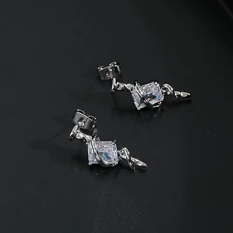 Zirconia earrings female senior sense ins cold wind fashion personality silver earrings popular hundred with sweet cool earrings tide