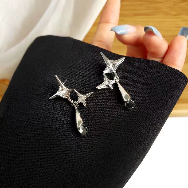 flash Diamond Star Earrings Female Minority Design Earrings
