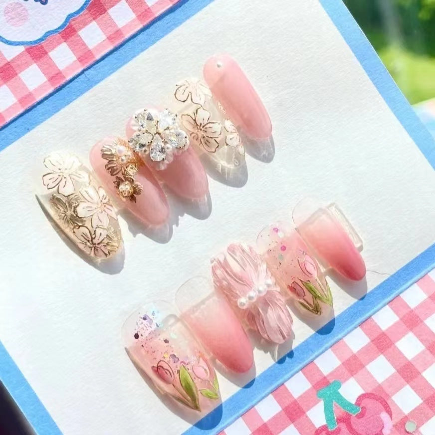 Customized nail enhancement, beautiful and affordable