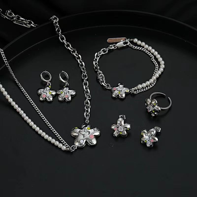 ins flower necklace female senior sense of personality fashion splicing pearl zirconia accessories niche cold wind collarbone chain