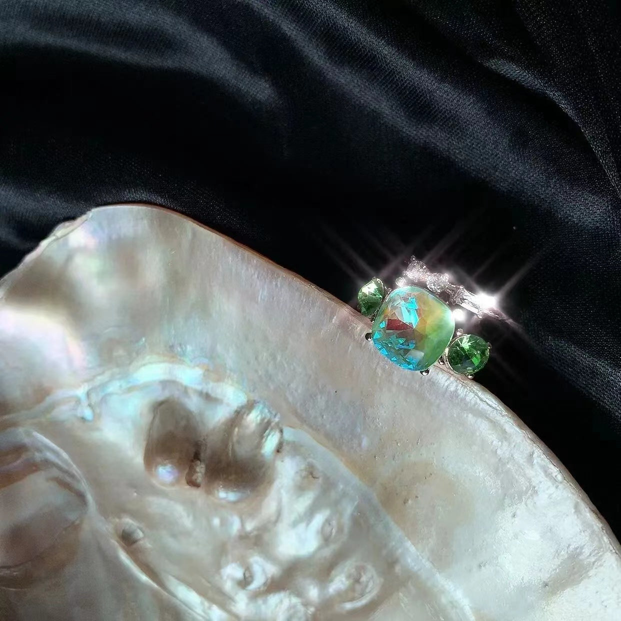Electroplated Grand Cat's Eye with Fancy Color Diamond Gemstone Ring