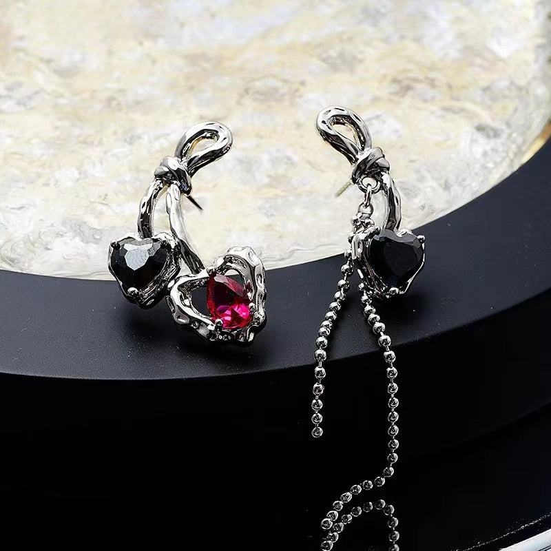 Cherry love necklace female sweet cool wind personality trend zirconia spicy girl necklace niche design sense of the new collarbone chain