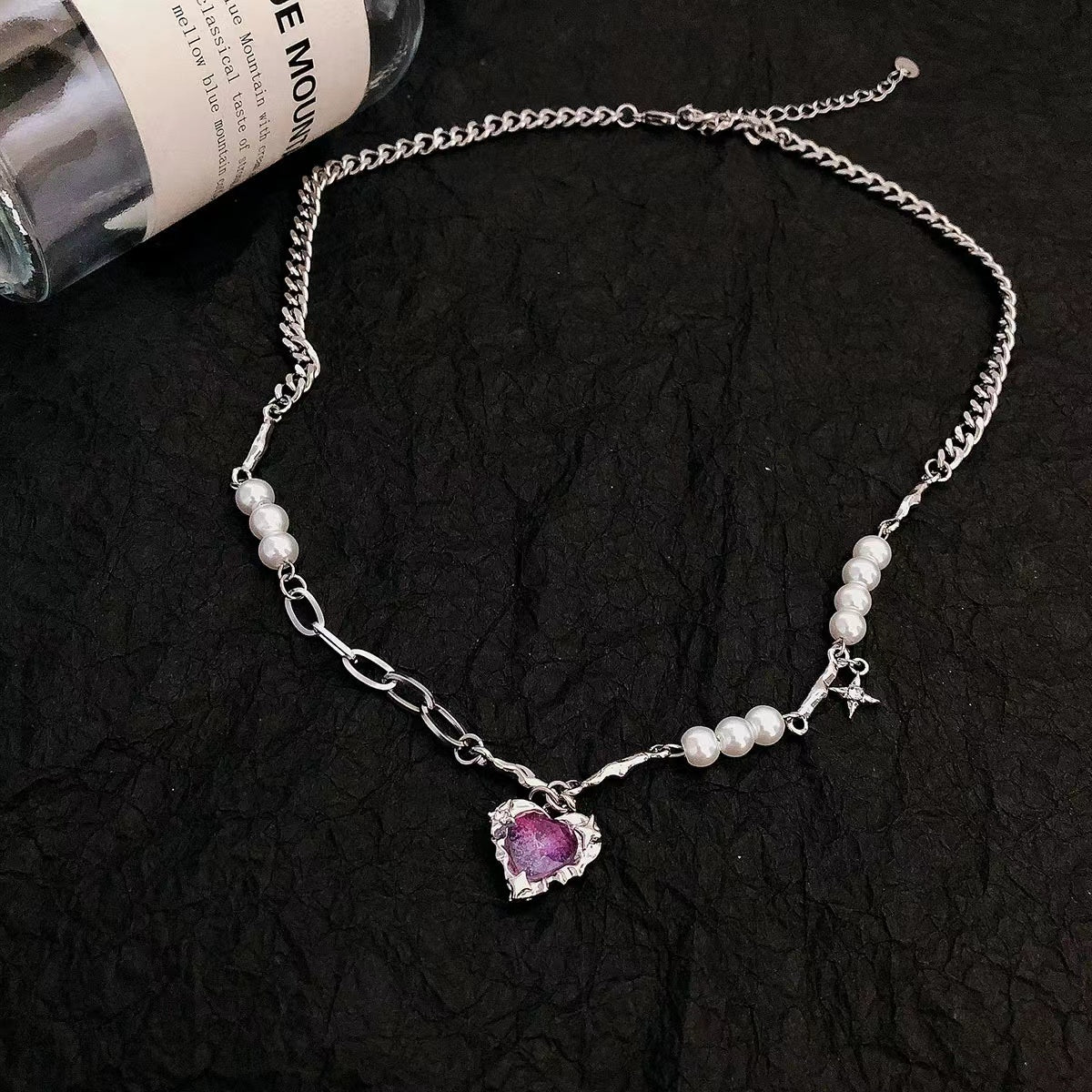 Neon colored diamond love pendant splicing pearl necklace female light luxury ins niche sweet cool wind temperament collarbone chain tide