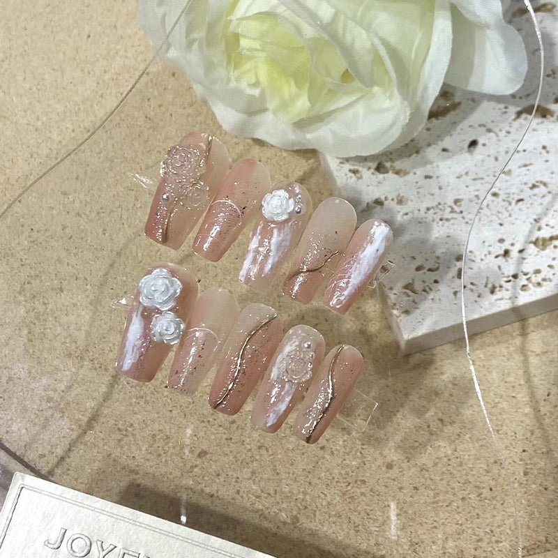 Customized nail enhancement, beautiful and affordable