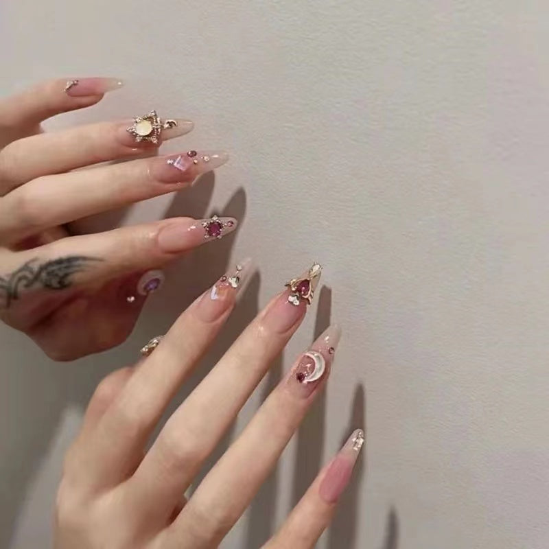 Ice moon wearing nail patch finished beautiful girl wear white nail