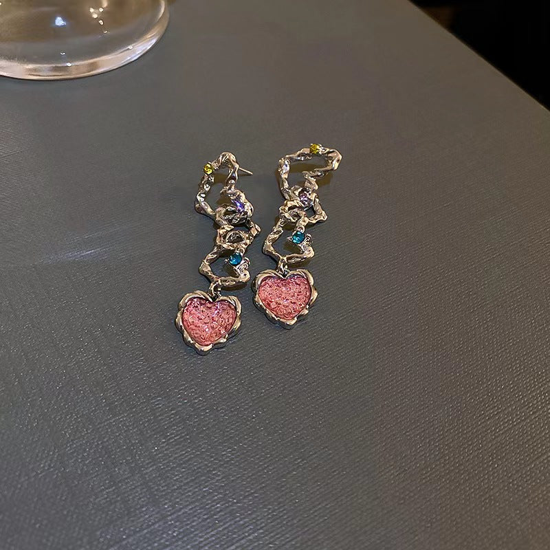 Silver needles with diamonds pleated love earrings