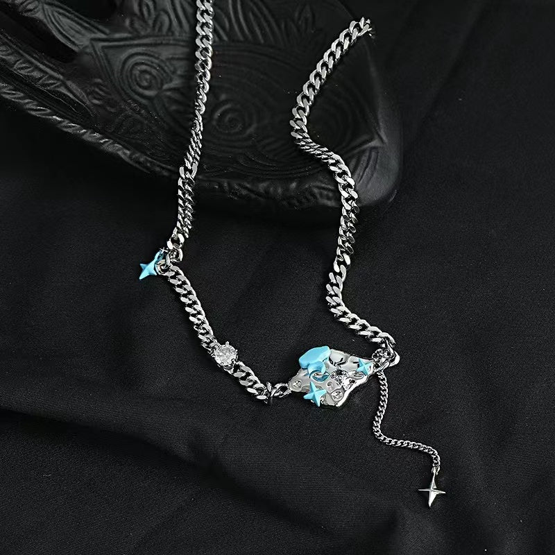 Necklace female senior sense ins cold wind personality fashion accessories 2022 new sweet cool hot girl collarbone chain tide