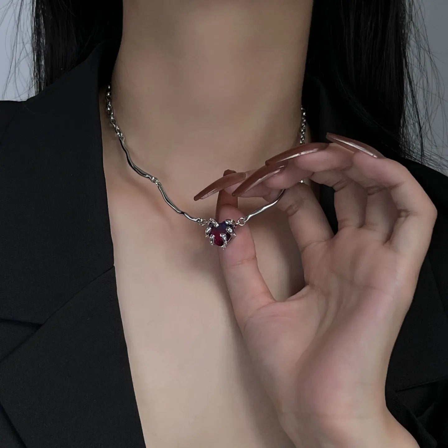 Original sweet cool hot girl necklace purple twist love earrings ins hip-hop niche design sense of seniority