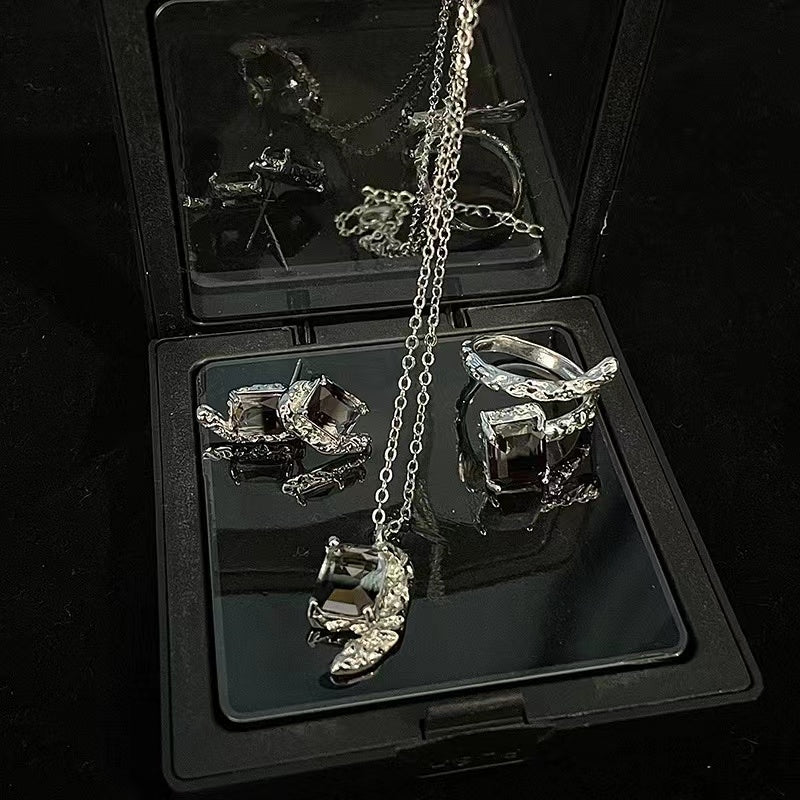 Niche design jewelry set ins dark style open ring senior sense of black zircon necklace French earrings