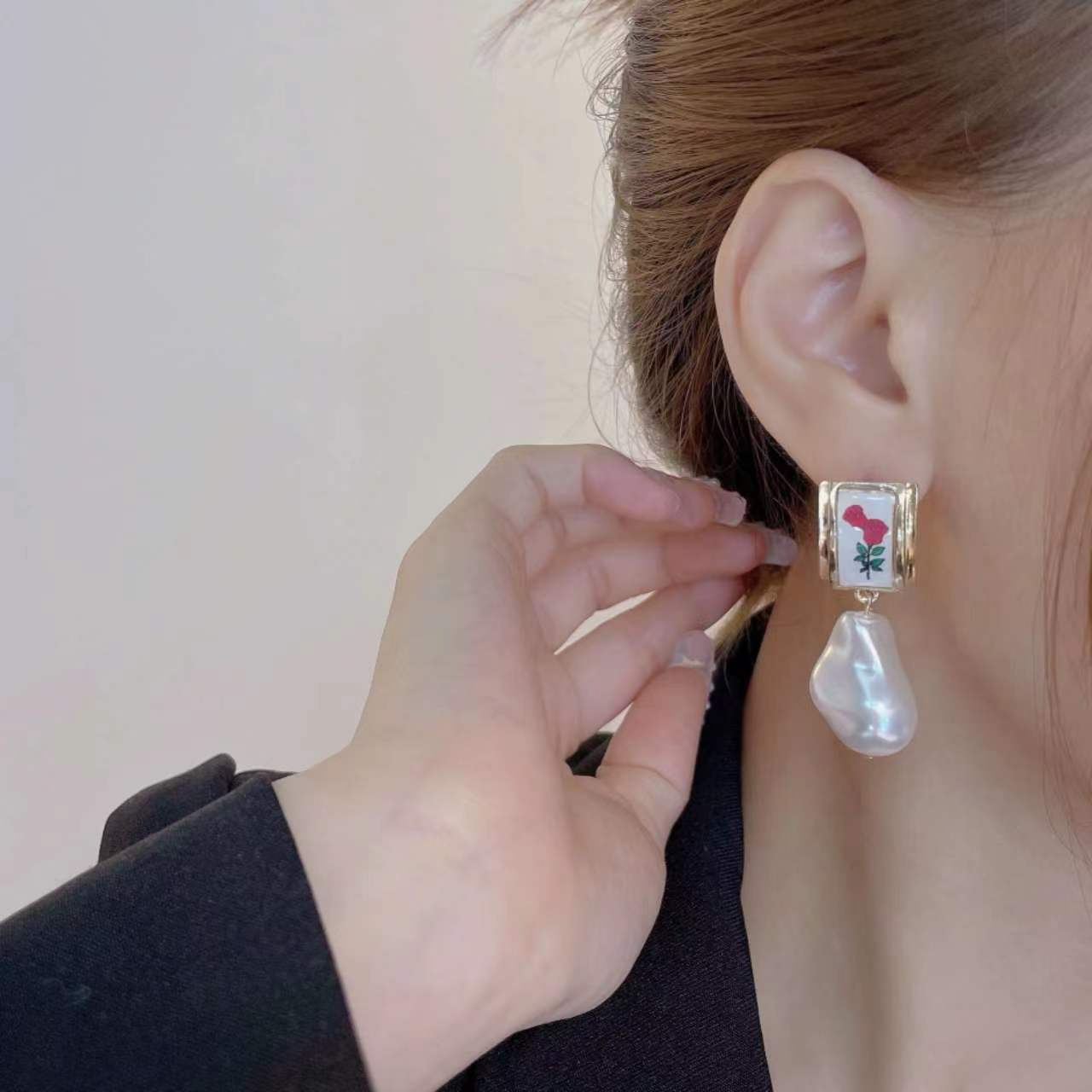 Retro shaped Pearl Drop oil Rose Earrings
