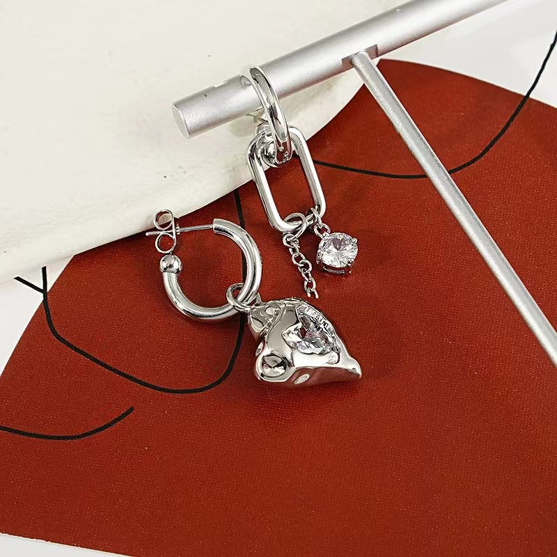 Cold wind earrings female ins wind exaggerated asymmetric silver zirconia earrings 925 silver pin senior sense of love earrings