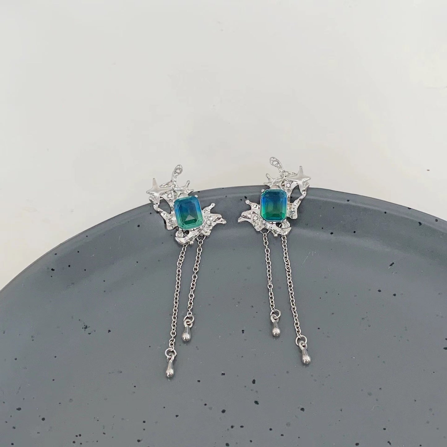 S925 silver needle temperament cold style earrings personality irregular senior sense earrings long tassel ear clips earrings