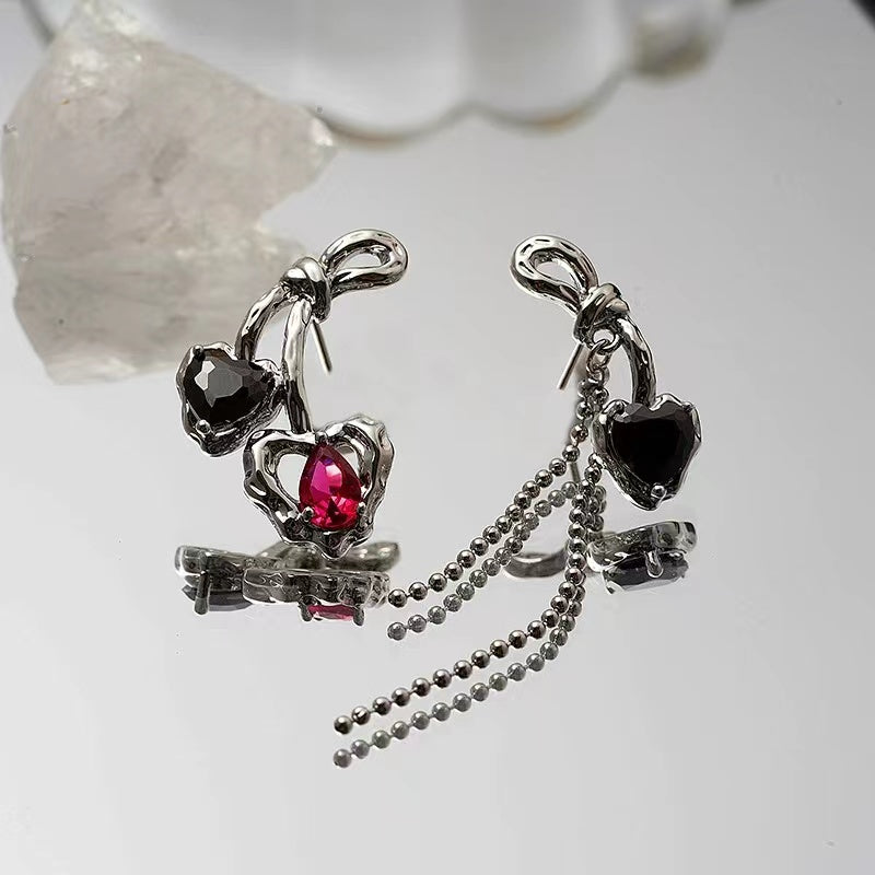 Cherry love necklace female sweet cool wind personality trend zirconia spicy girl necklace niche design sense of the new collarbone chain
