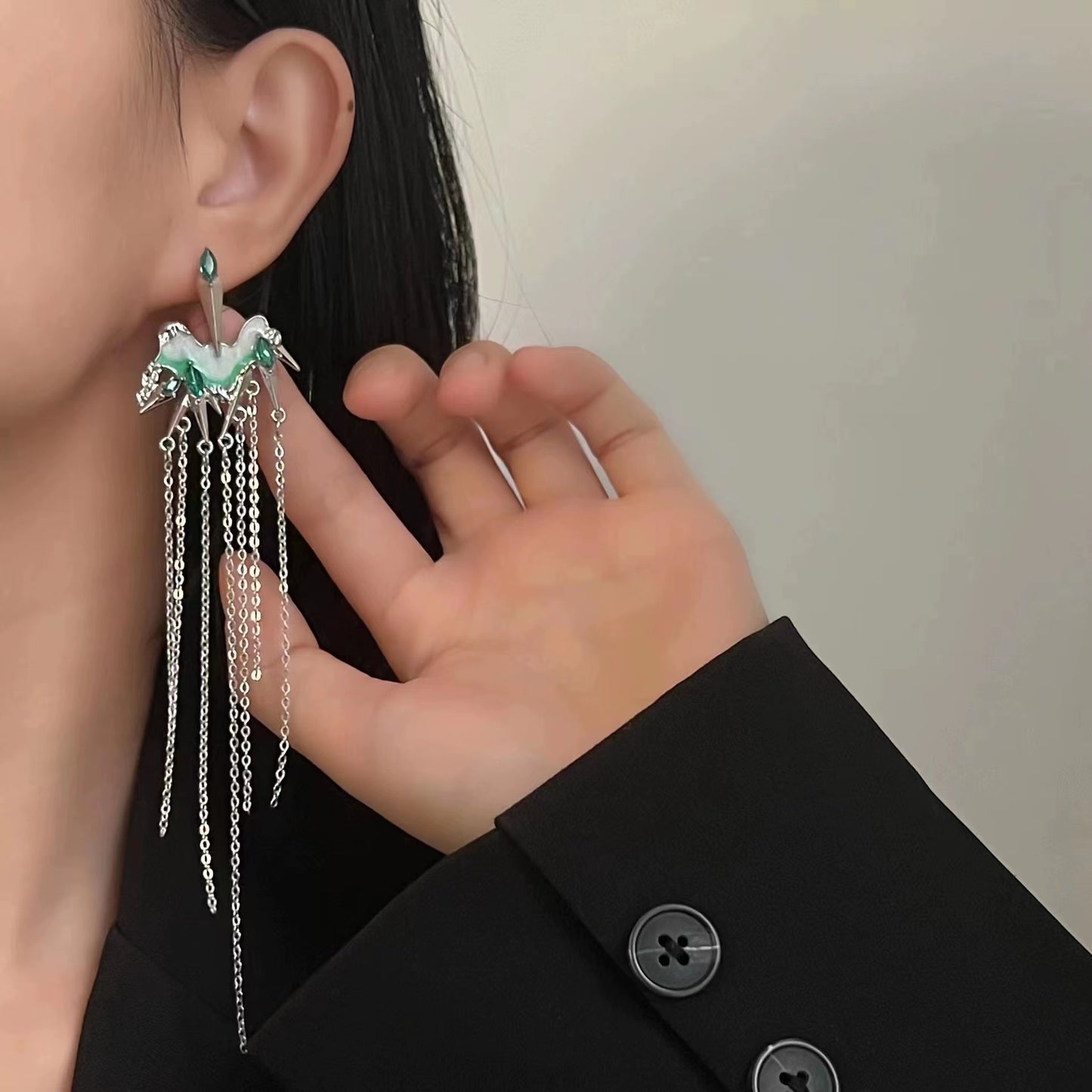 Sweet cool girl thin green zircon tassel long earrings