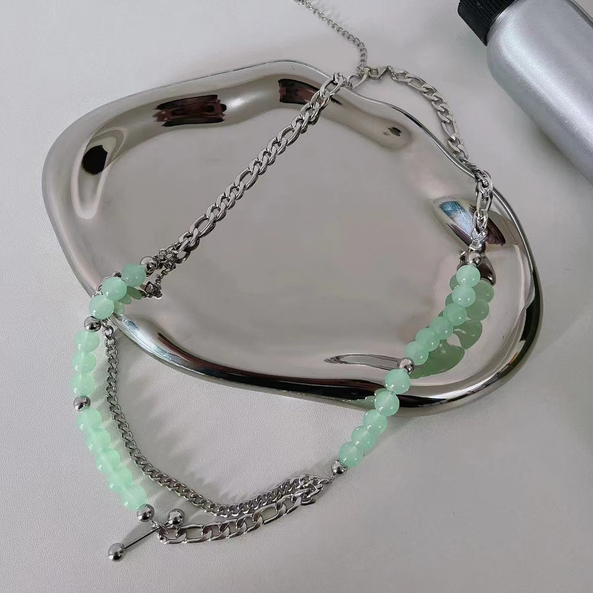 Niche design sense of a hundred with a high sense of titanium steel necklace