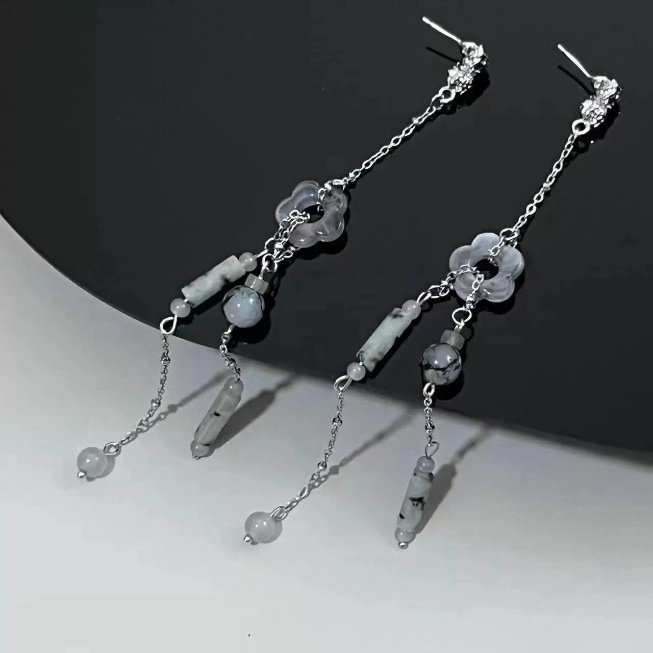 Peaceful clasp shape hand-made beads long niche metal country style necklace