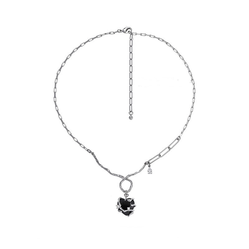 New Chinese dark love necklace female tide cool spicy girl niche design sense of Europe and the United States cross-border necklace collarbone chain wholesale