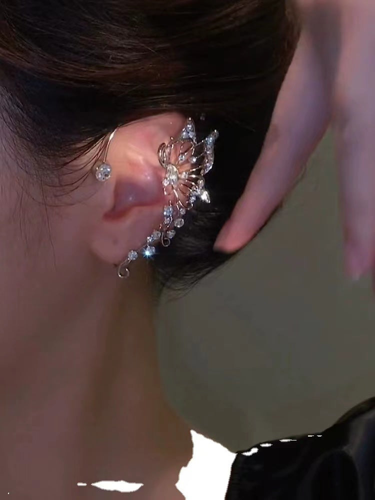 The new super fairy butterfly elf ear hangings light luxury niche design sense ear clips Sen system personality fashion