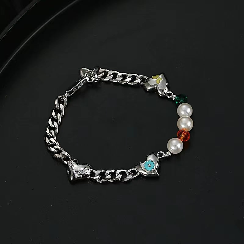 Pearl necklace female love niche senior sense of fashion personality stitching accessories ins the same cold wind clavicle chain