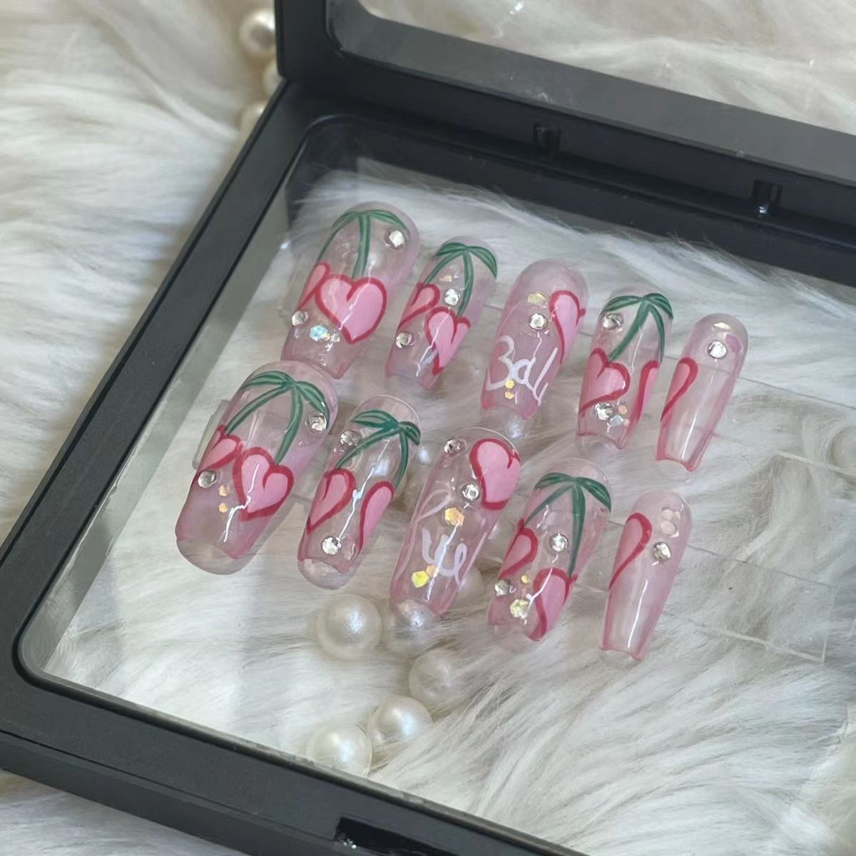 Water peach peach heart hand-painted girl heart handmade wear nail spicy girl sweet cool nail show white nail patch removable