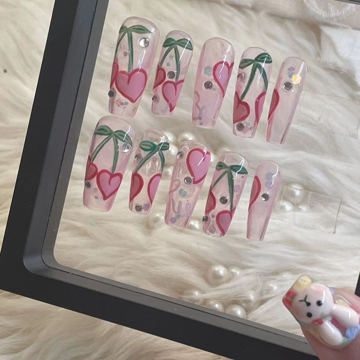 Water peach peach heart hand-painted girl heart handmade wear nail spicy girl sweet cool nail show white nail patch removable