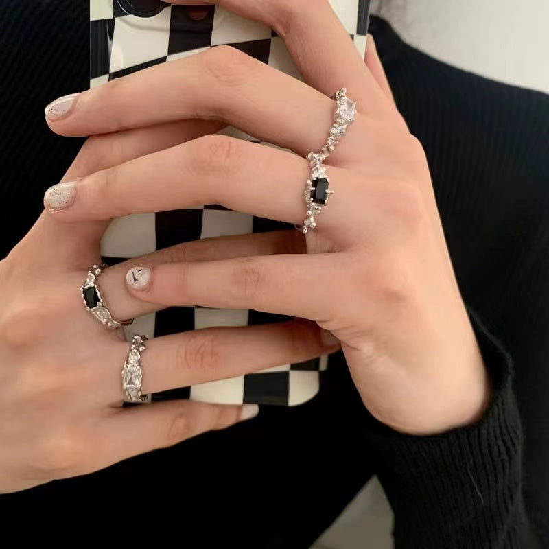 Irregular shaped double layer ring