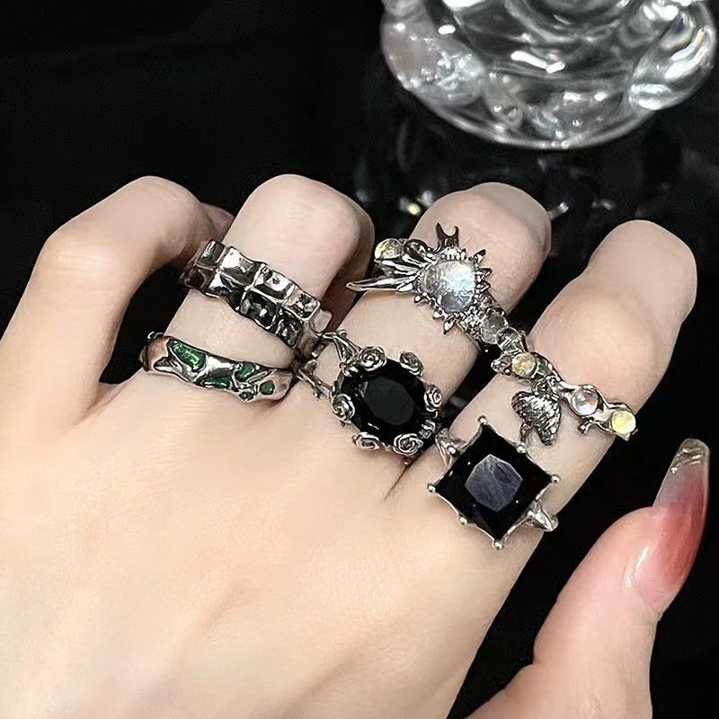 Niche design irregular French pleated texture ins dark style moonstone ring