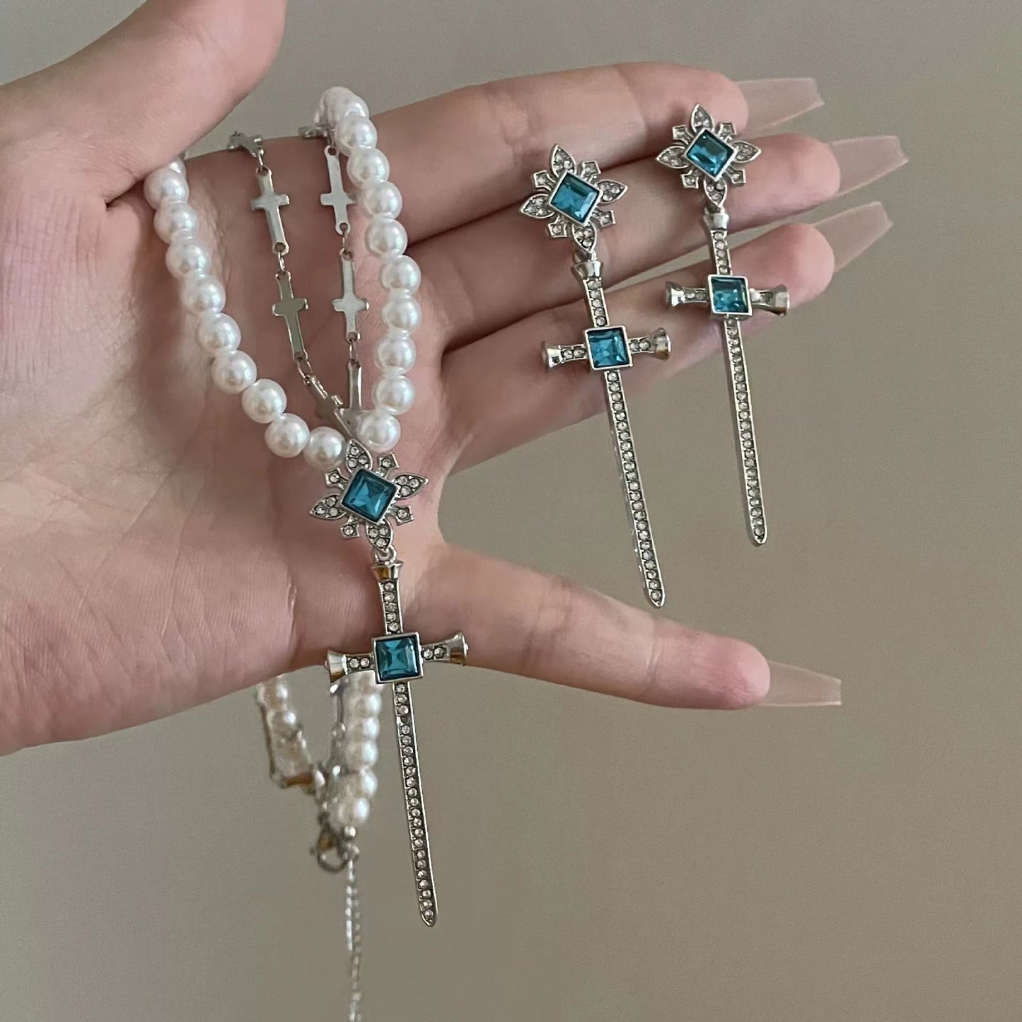 French design sense dreamy blue cross micro-set diamond rhinestone multi-layered stitching pearl collarbone chain female ins wind