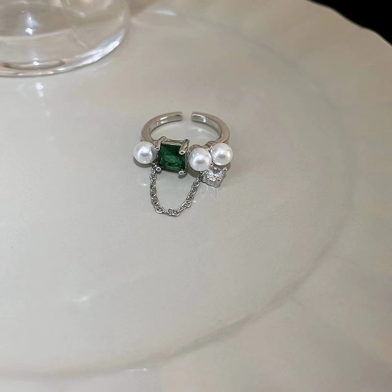Metallic cold style geometric zirconia pearl ring