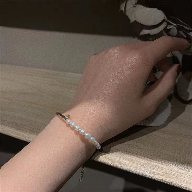 Baroque freshwater pearl bracelet