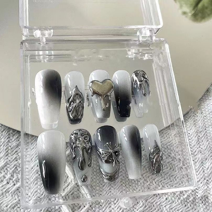 Dark Gothic bloody cold wind Europe and the United States wind explosion temperament long nail hand wear nail