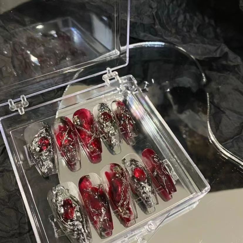 Dark Gothic bloody cold wind Europe and the United States wind explosion temperament long nail hand wear nail