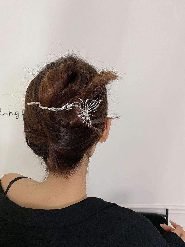 Butterfly Twisting Hairpin Women's 2022 New Fashion Clip Headwear Clamping Clip Small crowd design High level curling hair accessories