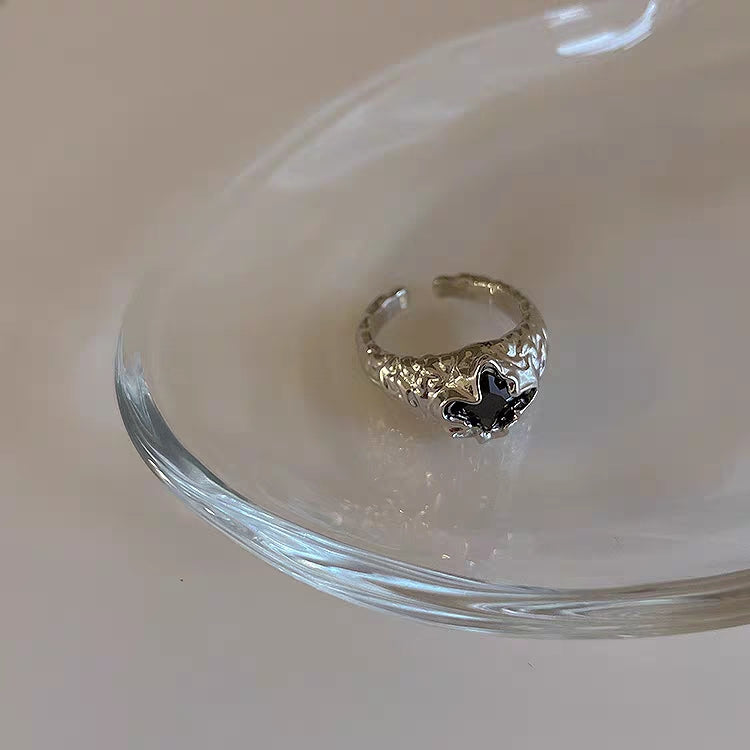 A niche design with irregular metal zircon pearl opening ring for women's retro personality, simple and versatile ring