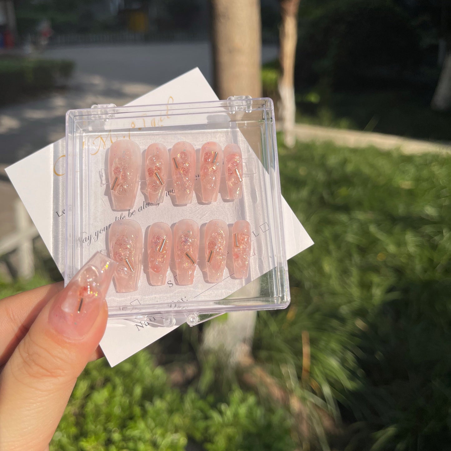 2022 New style handmade nail wear Strawberry crystal nail enhancement products Customized luxury high-end nail enhancement products Customized