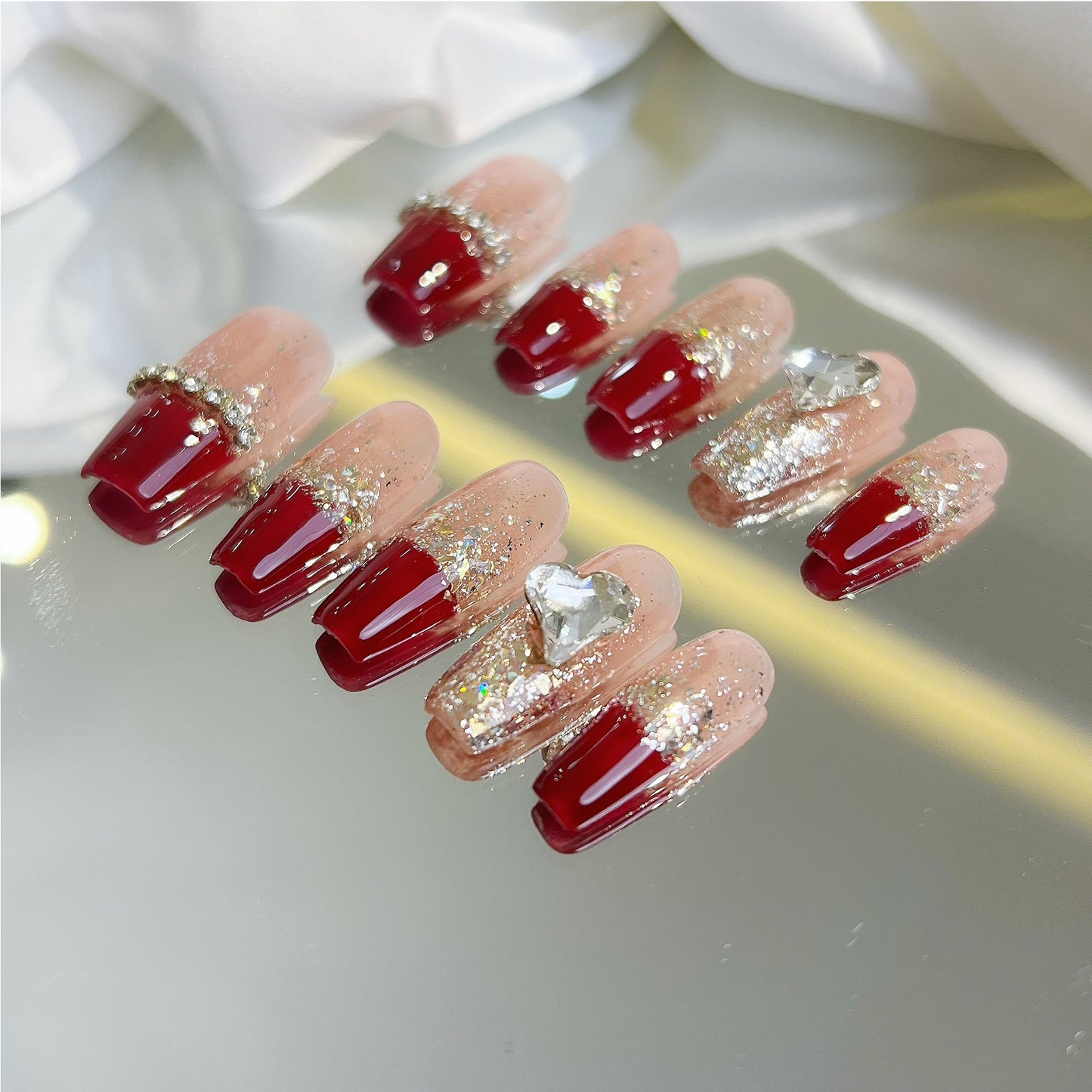2023 New Year's Red Handmade Net Red Wearing Armor New Flash Autumn and Winter Advanced Feel New Year's Customized Finished Nail Enhancement