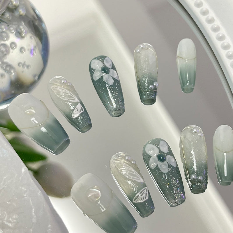 Wearing nail by hand, gilded plate, shell style, small fresh nail enhancement, students and pregnant women can wear removable and repeated nail patches
